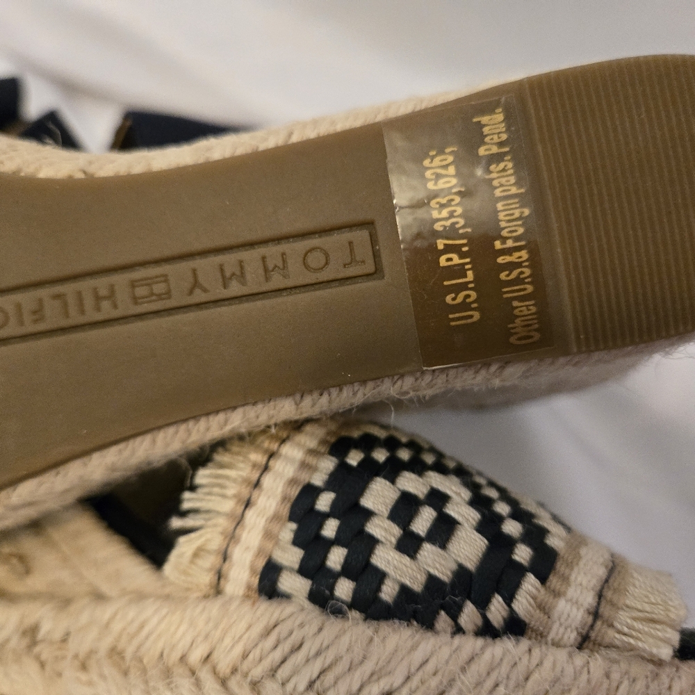 Tommy Hilfiger Yemina Espadrille Wedge Sandals | NWOT | Size 6 - Picture 5 of 8
